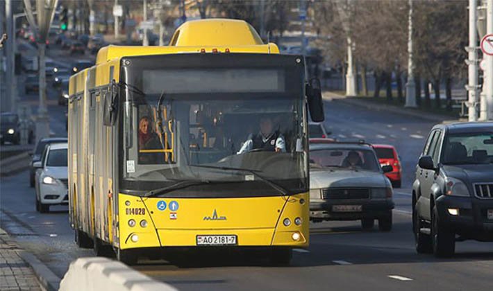 В Минске два дня будет курсировать поэтический автобус