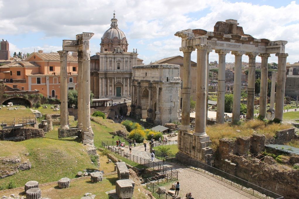 У кого бронировать туры весной 2018?