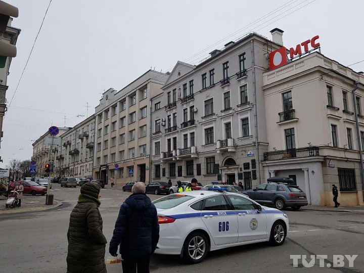 Belavia сообщили о заминировании касс на улице Ленина 