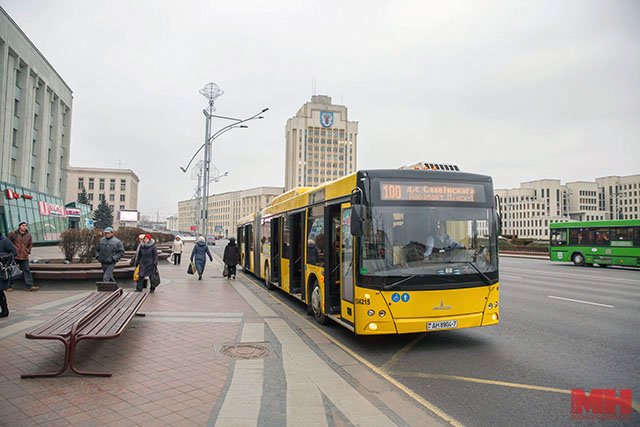 В автобусах маршрутов № 1 и 100 обновят тексты аудиогидов
