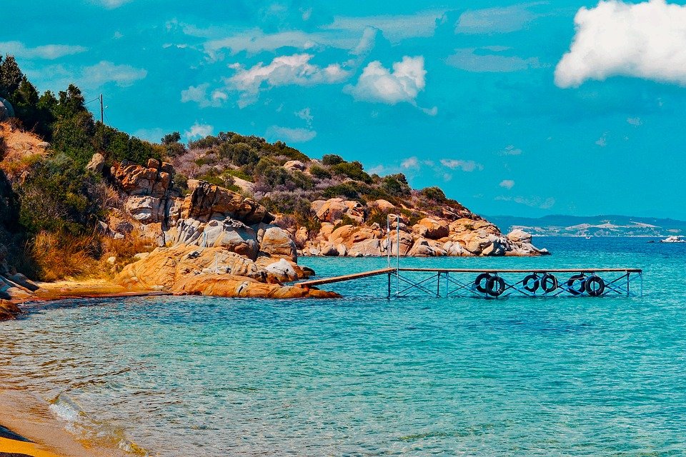 В Румынии с 1 июня откроются курорты на Черном море