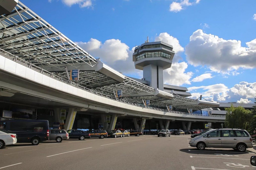 Пассажиропоток в нацаэропорту с начала года вырос на 15.4%