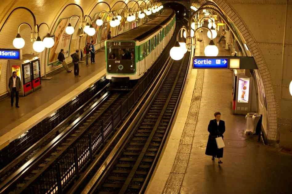 Общественный транспорт в Париже может стать бесплатным