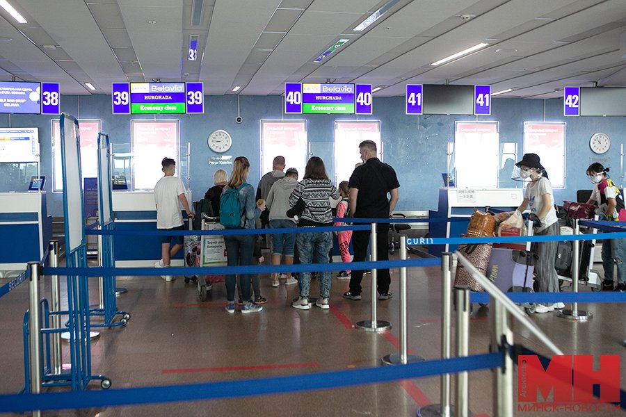 В паспорте пятно. Как избежать проблем на границе?