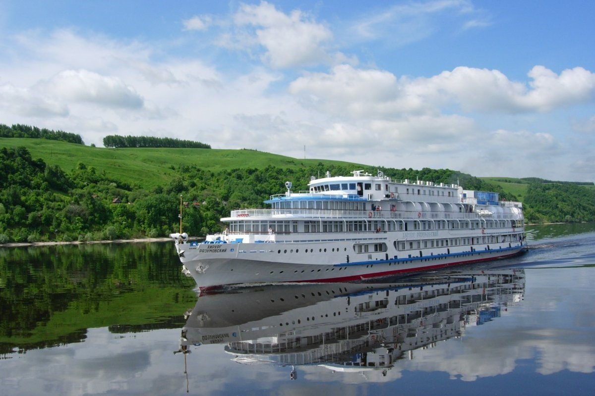 Виды речных круизов по Волге