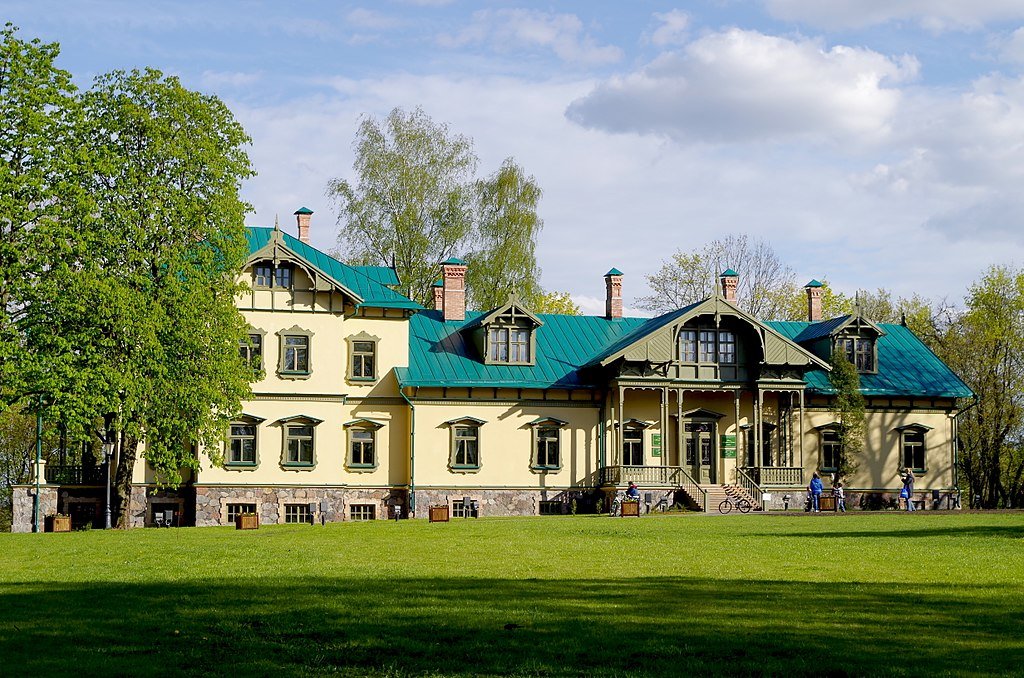 Минчан приглашают в Лошицкую усадьбу послушать произведения Монюшко, Огинского и Шопена