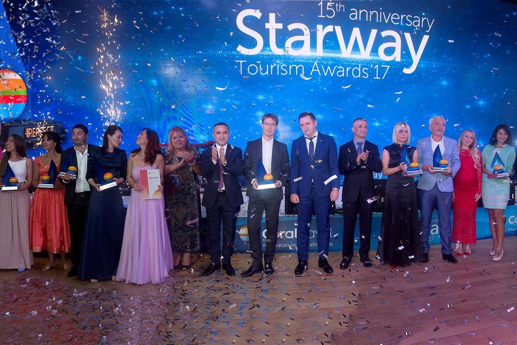 Coral Travel наградил агентства юбилейной премией Starway в Анталье
