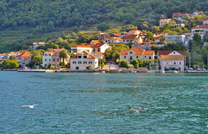 Черногория открывает границы