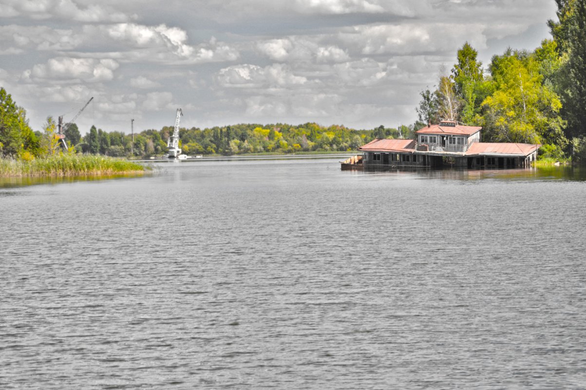 В Чернобыльской зоне открыли водные туристические маршруты