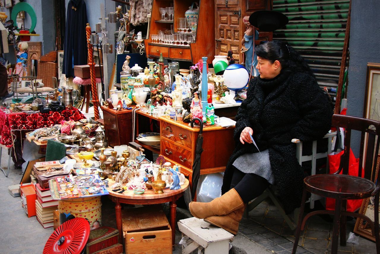 Блошиные рынки Мадрида: где найти вещицы с историей?