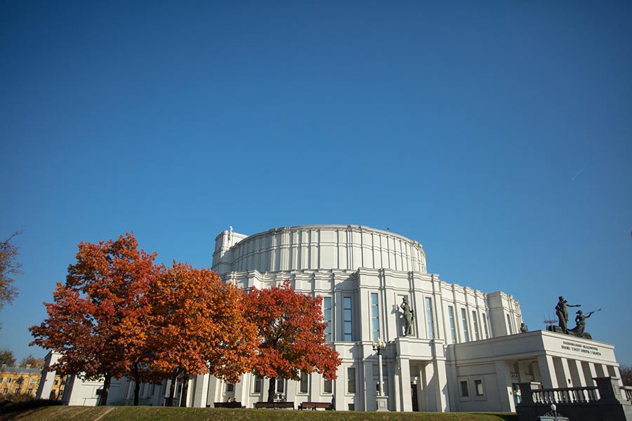 У Большого театра юбилей: как бесплатно попасть на спектакль