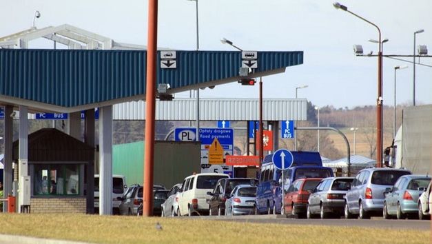 Границу Беларуси с ЕС снова станет можно пересекать пешком