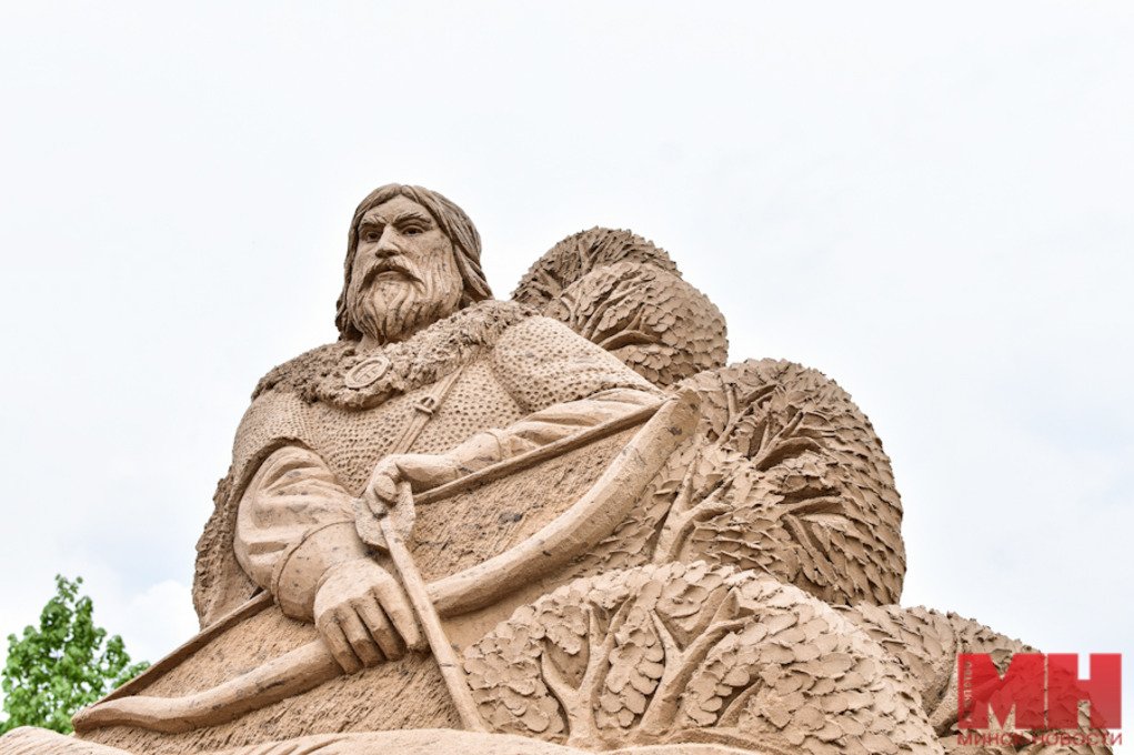 В Минске идёт выставка песчаных фигур. Что там смотреть?