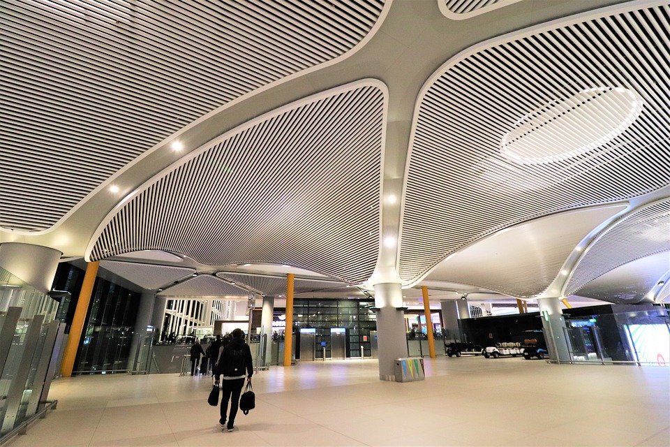 Аэропорт Стамбула начал штрафовать принимающие турфирмы за встречу туристов с табличками