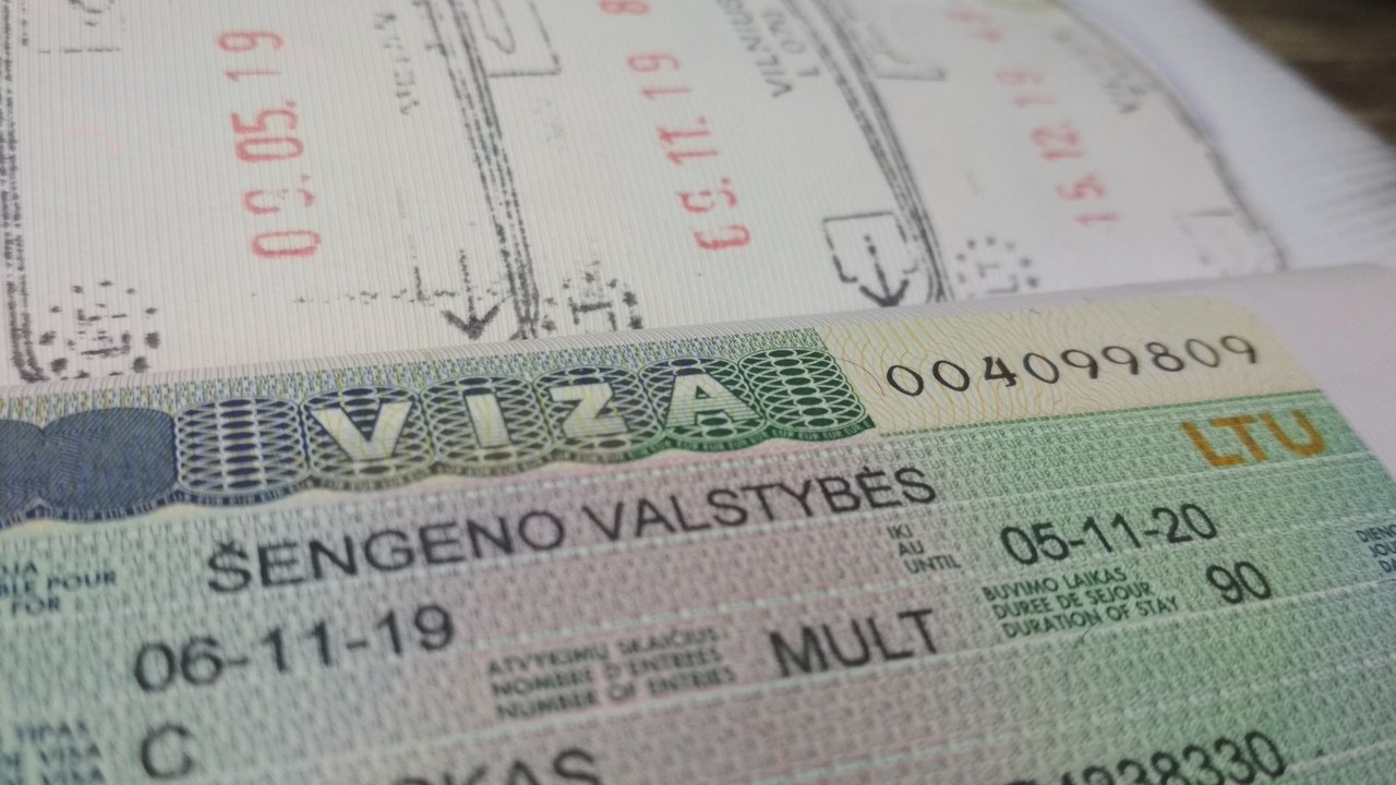 Европарламент рассмотрит визовое соглашение с Беларусью 13 мая