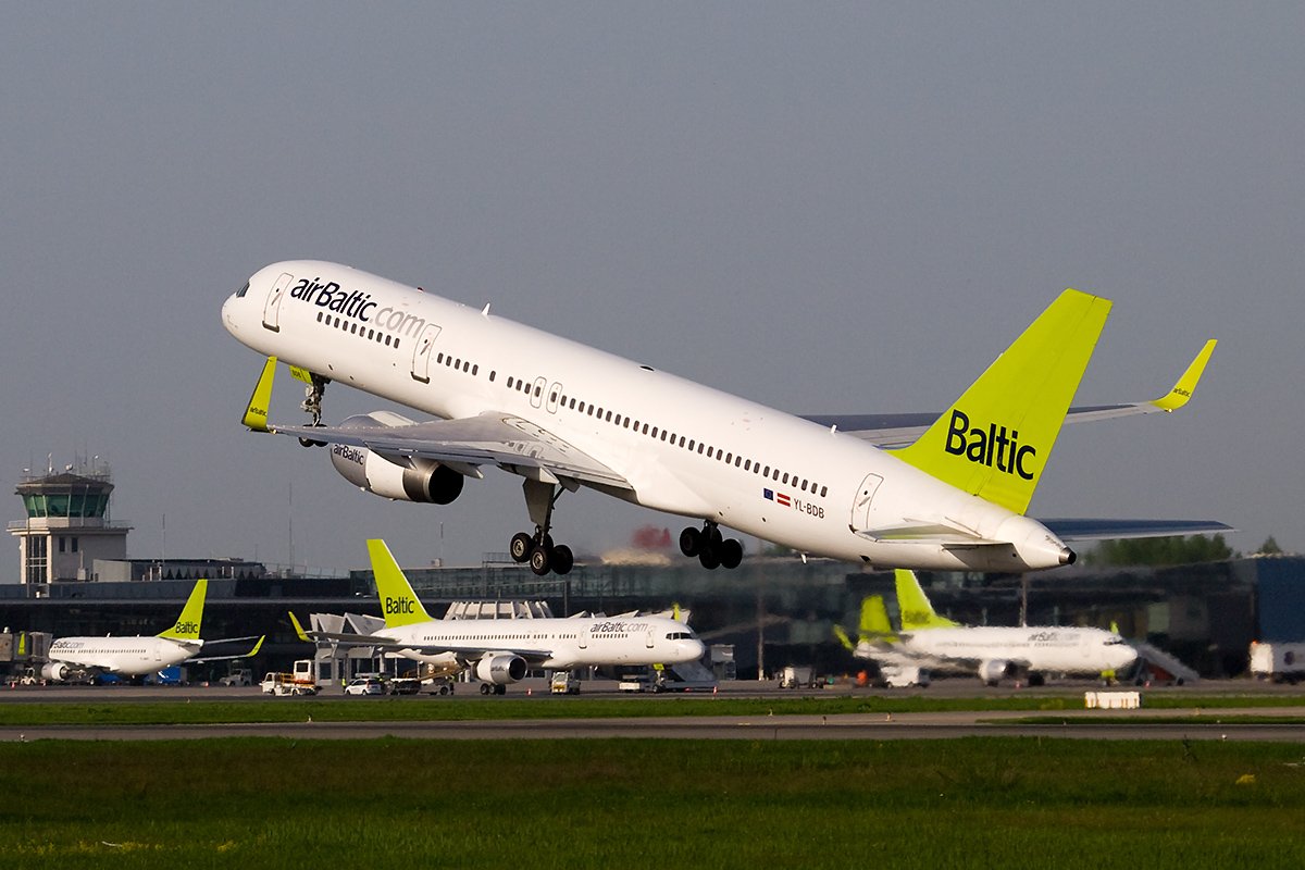 AirBaltic: билеты от 14€ (есть лето)