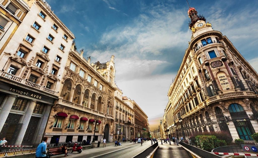 Чартер Минск - Барселона: 120 EUR в обе стороны