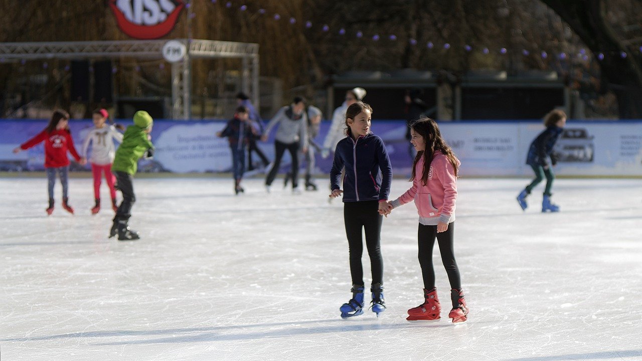 Адреса, где в Минке появятся открытые катки и лыжные трассы