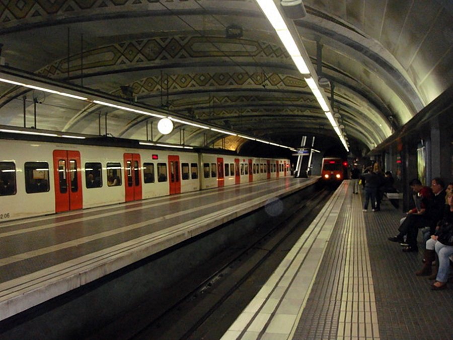 Туристов предупреждают о сбоях в работе метро Барселоны