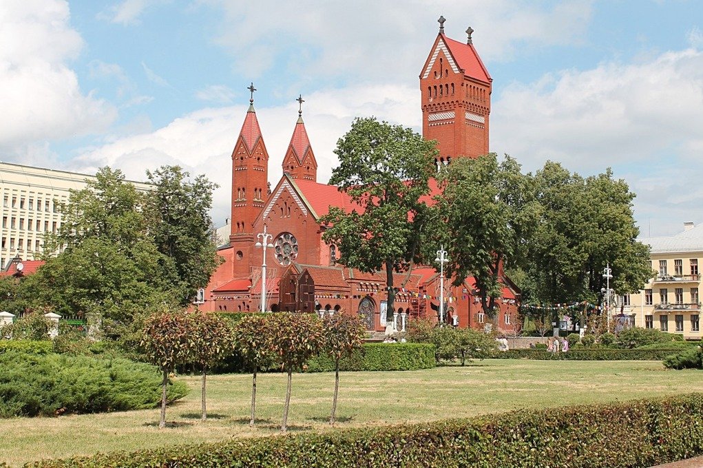 Какие места в Минске туристы фотографируют чаще всего