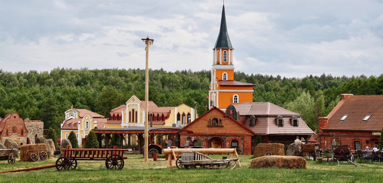 Октябрь в парке «Сула»: семейные праздники, старинная фисгармония и «Дикая охота»