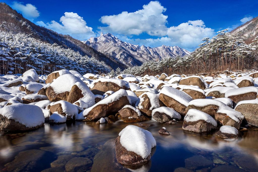 seoraksan-national-park-south-korea.adapt.1900.1.jpg