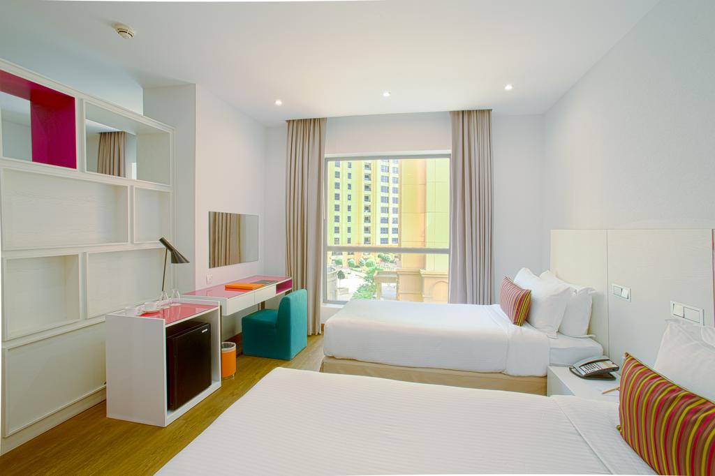 Ramada & Suites by Wyndham Dubai JBR