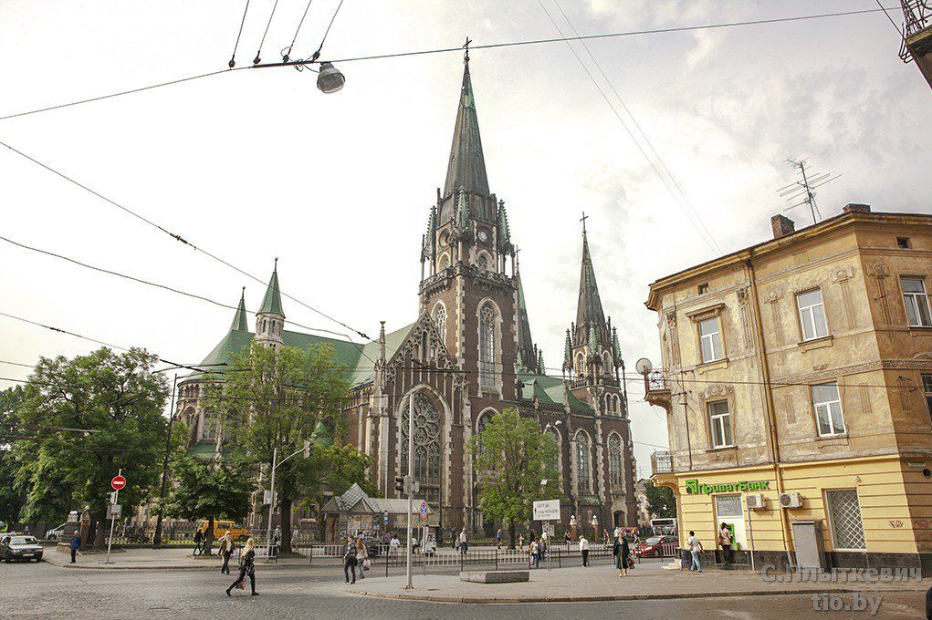 С 2009 город признан культурной столицей Украины 0003_1021x680.jpg