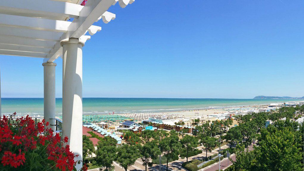 panorama_full_riccione_2015_hd-00.jpg