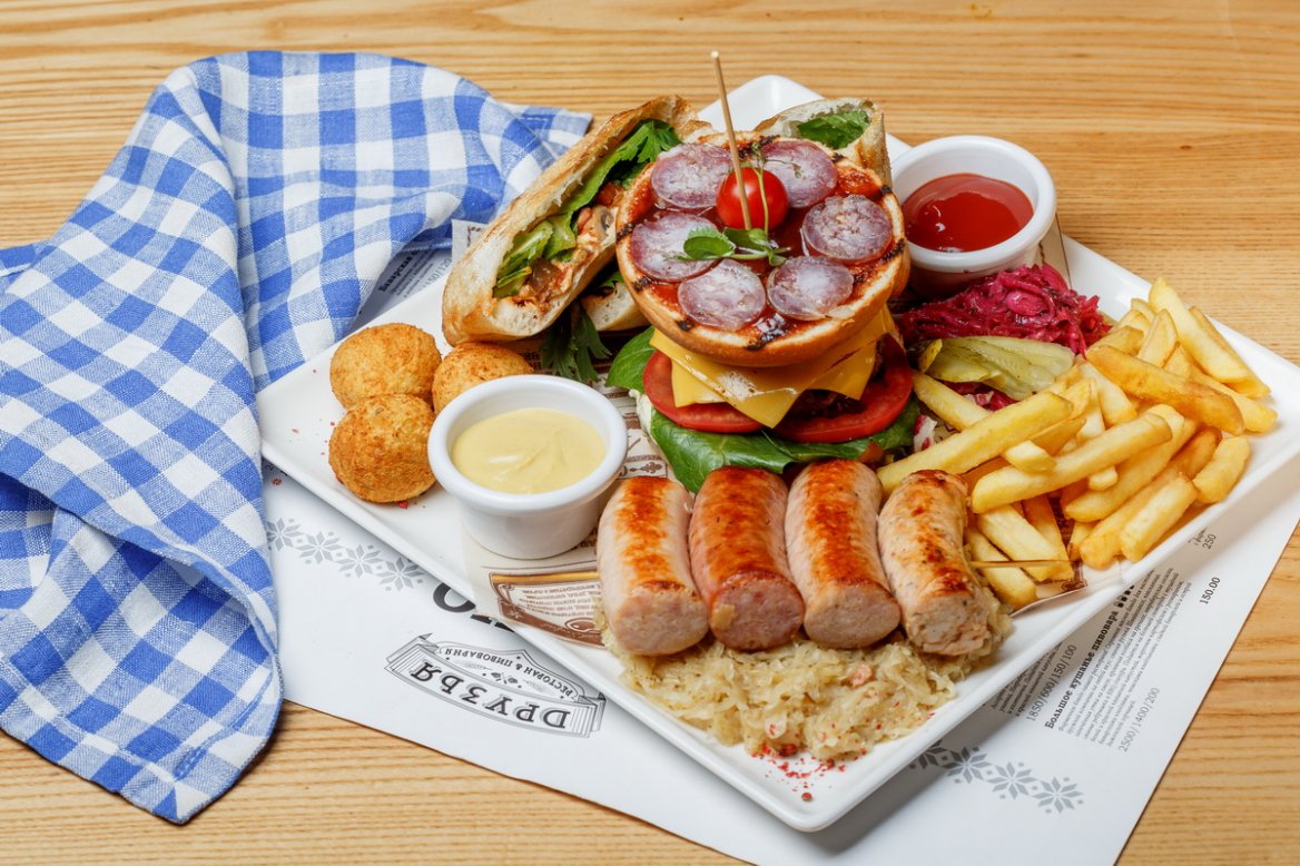 Ресторан-пивоварня Друзья.JPG