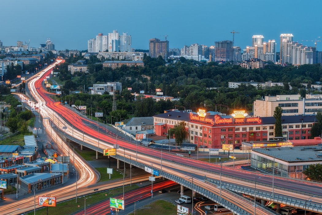 Вечерний Киев. Московская площадь.jpg