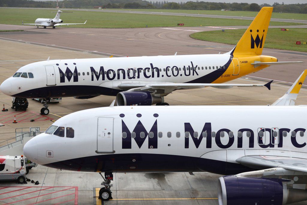 ct-monarch-airlines-fails-20171002.jpg