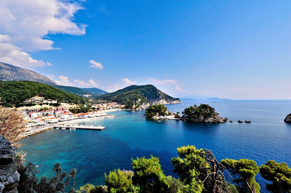 5 особенностей Корфу, о которых нужно знать sea-islands-coast-town-greece.jpg