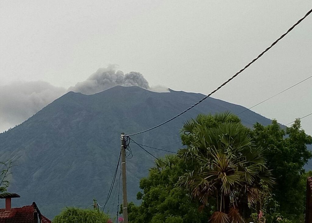 vulcano-agung-21112017.jpg
