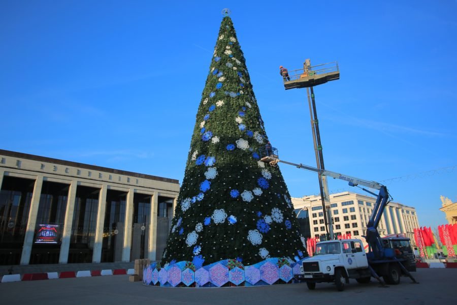 Новогодняя ель 2020. Фото: Минск-Новости