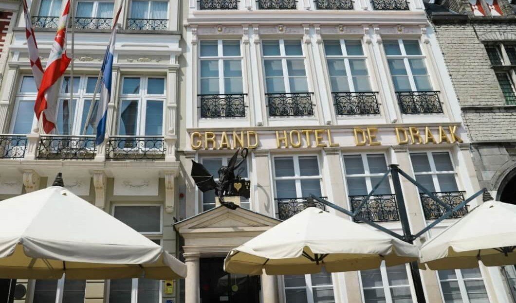 Hotel De Draak.jpg Hotel De Draak.jpg