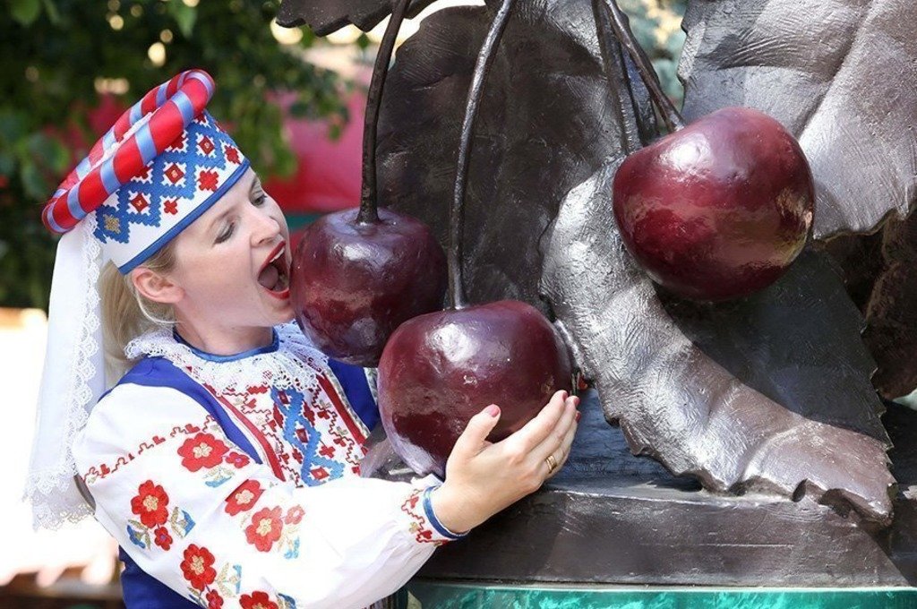 Фестиваль вишни в Глубоком 2019