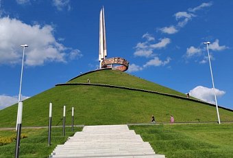 Знать и помнить: Хатынь и Курган Славы