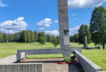 Знать и помнить: Хатынь и Курган Славы