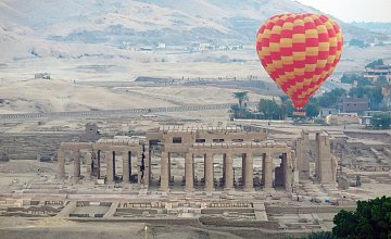 В Луксоре для туристов возобновляются полеты на воздушных шарах