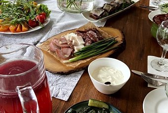 Национальный ужин на усадьбе «Мир пчёл»