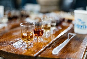 Тур на Голубые озёра с дегустацией элитных напитков