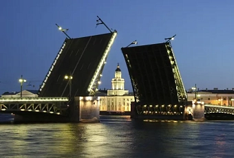 Авиатур в Санкт-Петербург на выходные