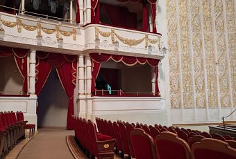 Экскурсия в Большой театр оперы и балета Республики Беларусь