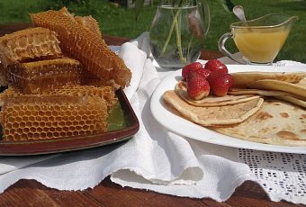 Национальный ужин на усадьбе «Мир пчёл»