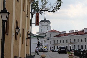 Обзорная экскурсия по Новогоднему Минску + концерт в Верхнем городе
