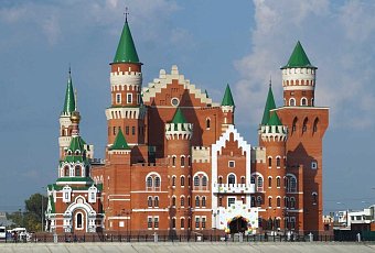 Казань: на рубеже востока и запада (поезд)