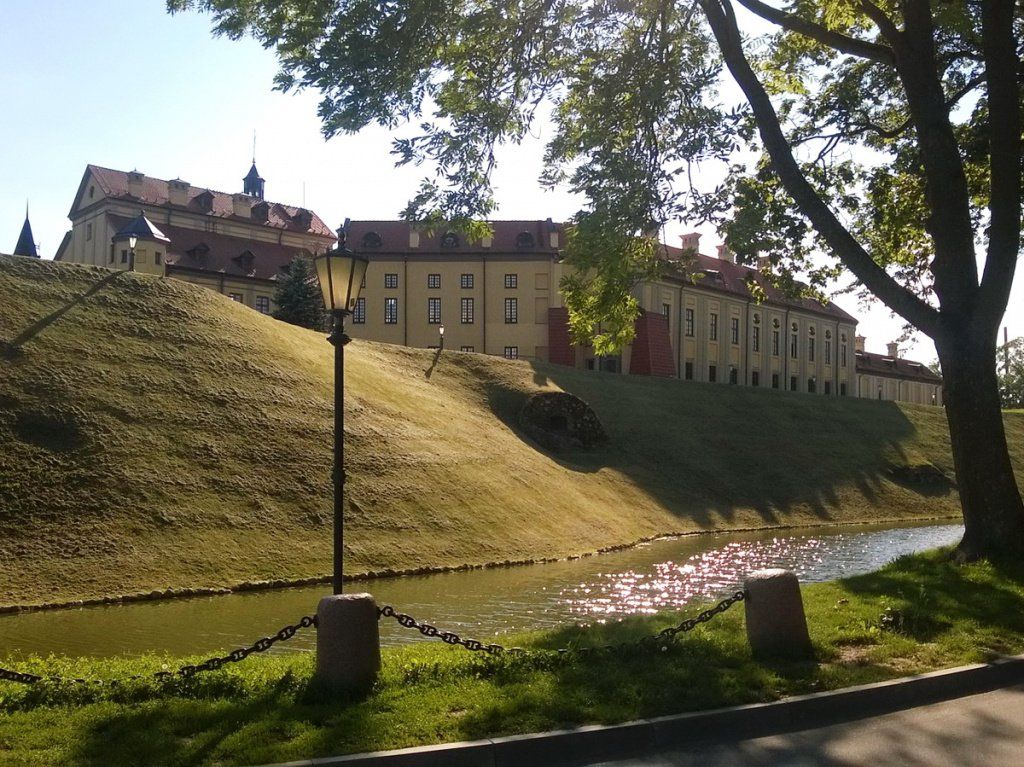 Несвиж 02.jpg Несвиж 02.jpg